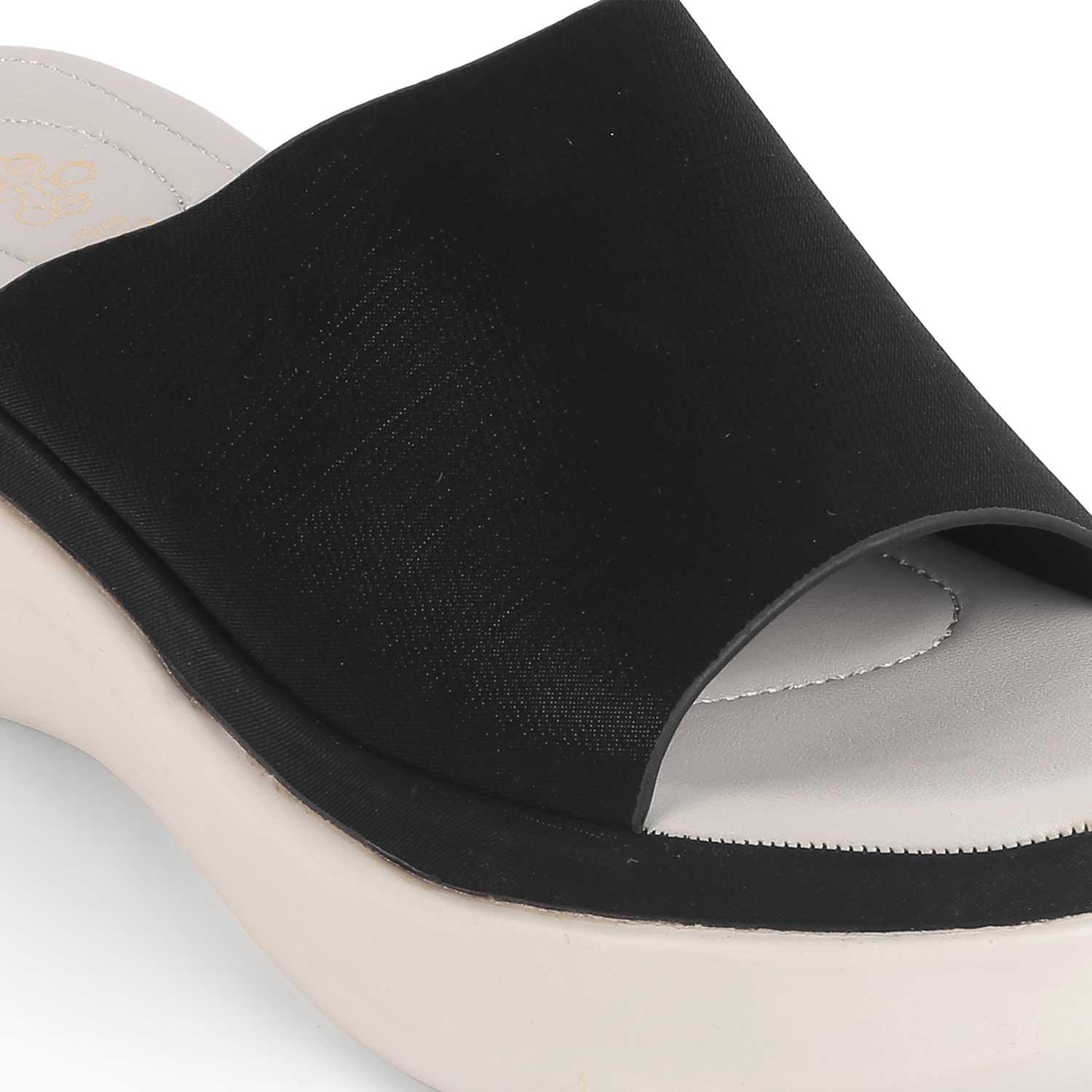 Sanned Black Casual Wedges For Women Tresmode