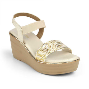 Women's Cream Wedge Sandals Tresmode
