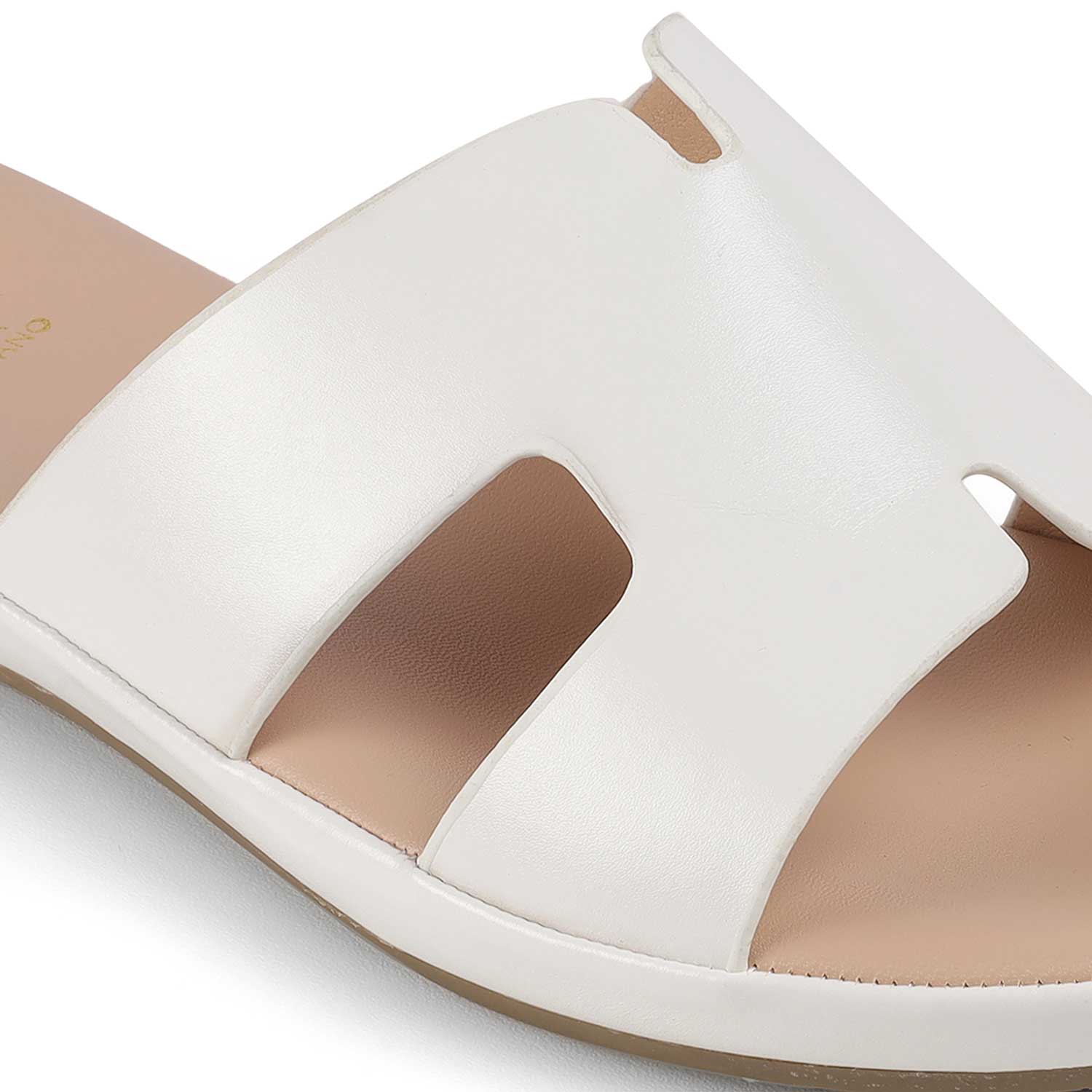 Tresmode Harl White Women's Casual Flats