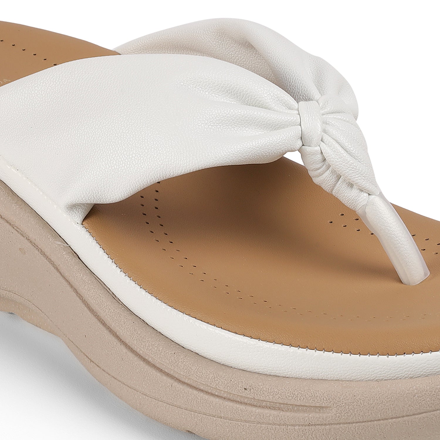 Tresmode Hobi White Women's Casual Wedge Sandals