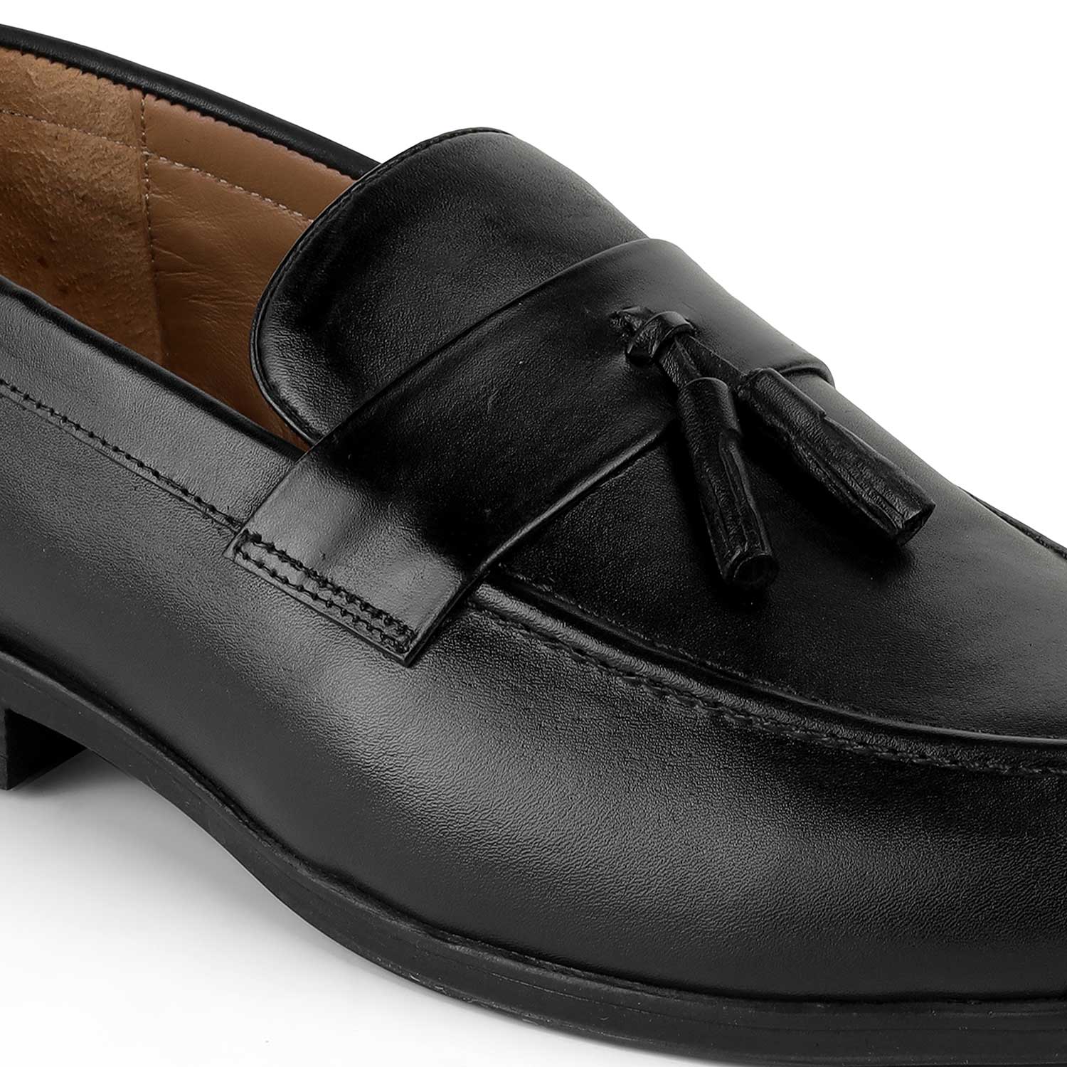 Tresmode Soti Black Men's Leather Tassel Loafers