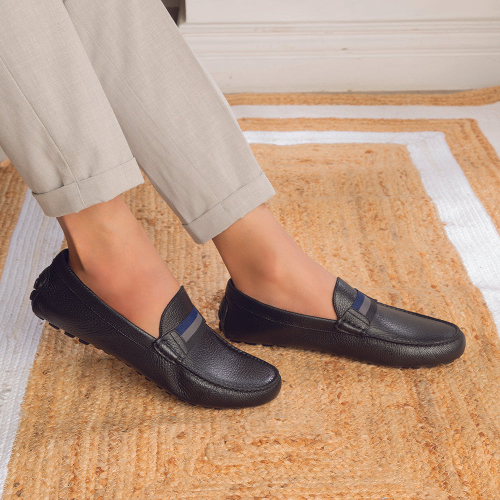 The Macario Black Men's Handcrafted Leather Driving Loafers Tresmode